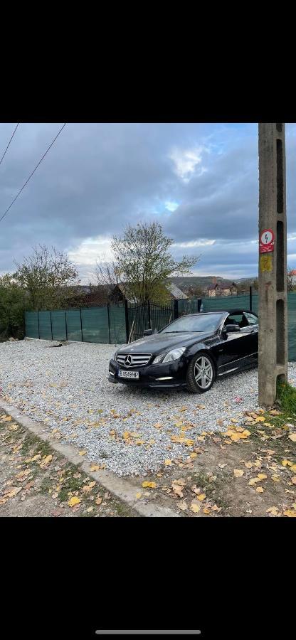 Tip A La 300 M De Castel